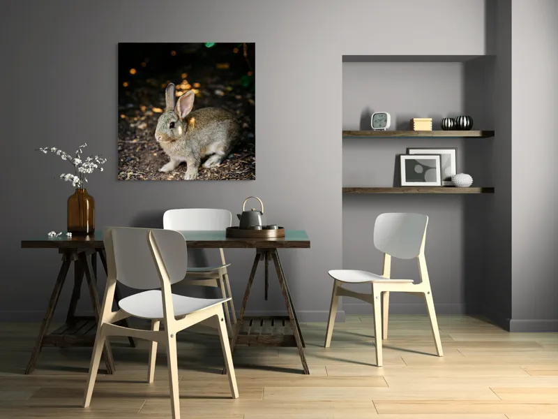 Tablou Canvas, "Iepurașul în lumina pădurii", Iepuraș, Blândețe, Natură, Pământ, Umbre, Lumină, Frunze, 100 x 100 cm – poza 6