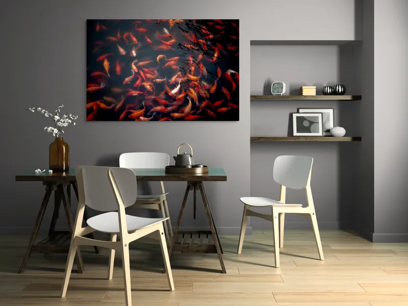 Tablou Canvas, "Dansul peștilor colorați în apă", Pestisori, Auriu, Rosu, Aglomeratie, Apa, Miscare, Contrast, Vibrant, Reflexii, Peste, 150 x 100 cm – poza 5
