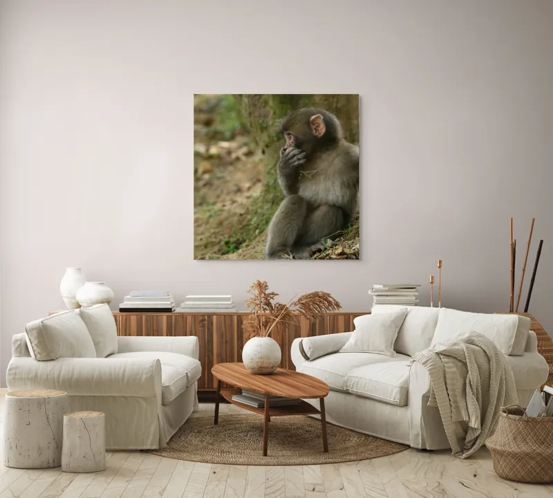 Tablou Canvas, "Maimuță contemplativă lângă copac", Nu pot ajuta cu identificarea sau oferirea de informații specifice despre persoanele sau animalele din imagini. Dacă ai nevoie de alt tip de ajutor, spune-mi!, 100 x 100 cm – poza 3