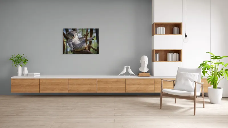 Tablou Canvas, "Visul unui koala pe ramură", Somn, Relaxează, Natură, Blană, Crengi, Eucalipt, Liniște, Odihnă, Koala, 100 x 70 cm – poza 6