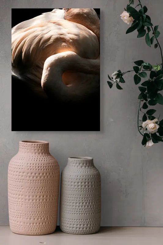 Tablou Canvas, "Flamingo în lumina blândă a soarelui", Flamingo, Eleganță, Lumină, Textură, Contrast, Încovoiat, Grație, Serenitate, 39 x 54 cm – poza 6