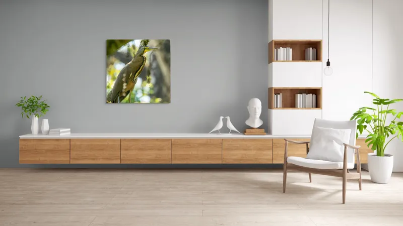 Tablou Canvas, "Pasărea contemplativă pe crengile verzi", Pasăre, Ramură, Pădure, Pană, Cioc, Frumusețe, Natură, Lumină, Verdeață, Serenitate, 100 x 100 cm – poza 8