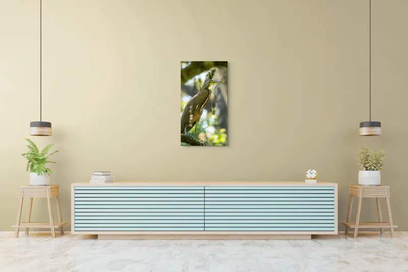 Tablou Canvas, "Pasărea contemplativă pe crengile verzi", Pasăre, Ramură, Pădure, Pană, Cioc, Frumusețe, Natură, Lumină, Verdeață, Serenitate, 50 x 90 cm – poza 6