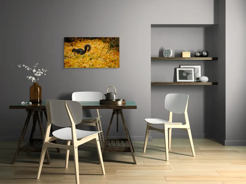 Tablou Canvas, "Veveriță printre frunze galbene de toamnă", Frunze, Galben, Veveriță, Pământ, Toamnă, Natură, Verde, Iarbă, 90 x 50 cm – poza 3