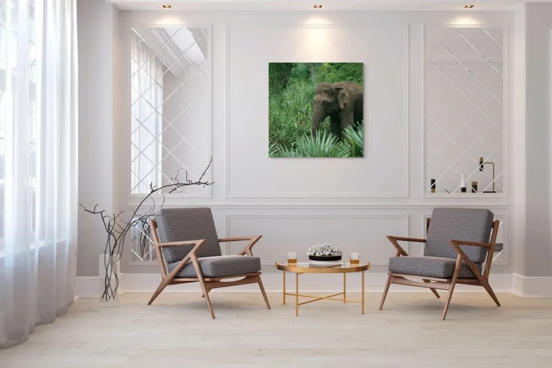 Tablou Canvas, "Elefant printre verdeața densă tropicală", Elefant, Vegetație, Junglă, Verde, Natură, Savană, Trunchi, Timp Liber, 100 x 100 cm – poza 7