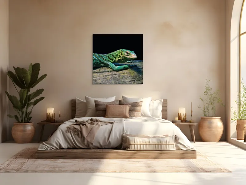 Tablou Canvas, "Șopârla în așteptarea soarelui dimineții", Șopârlă, Verde, Sol, Textură, Scări, Ochi, Natură, Relaxare, Viețuitoare, Mediu, 100 x 100 cm – poza 4
