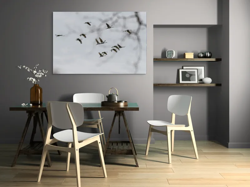 Tablou Canvas, "Dansul cocorilor sub cer înnorat", Zbor, Libertate, Cer, Păsări, Linie, Aripi, Dans, Grație, Natură, Vise, 150 x 100 cm – poza 5