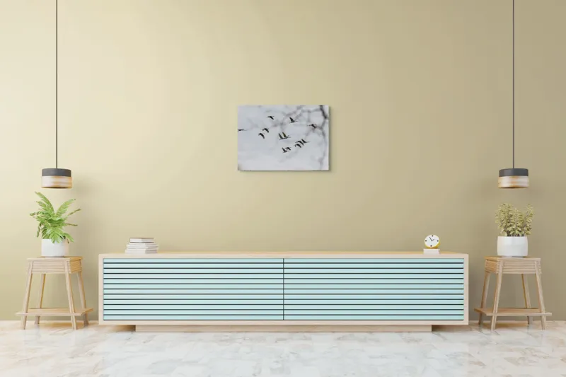 Tablou Canvas, "Dansul cocorilor sub cer înnorat", Zbor, Libertate, Cer, Păsări, Linie, Aripi, Dans, Grație, Natură, Vise, 70 x 50 cm – poza 7