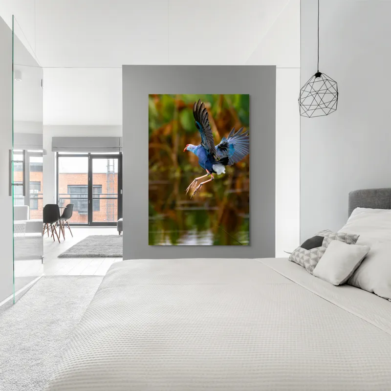 Tablou Canvas, "Zborul elegant al păsării albastre", Pasăre, Înaltare, Apă, Penaj, Aripi, Natură, Sălbăticie, Zbor, Grație, Biotop, 100 x 150 cm – poza 5
