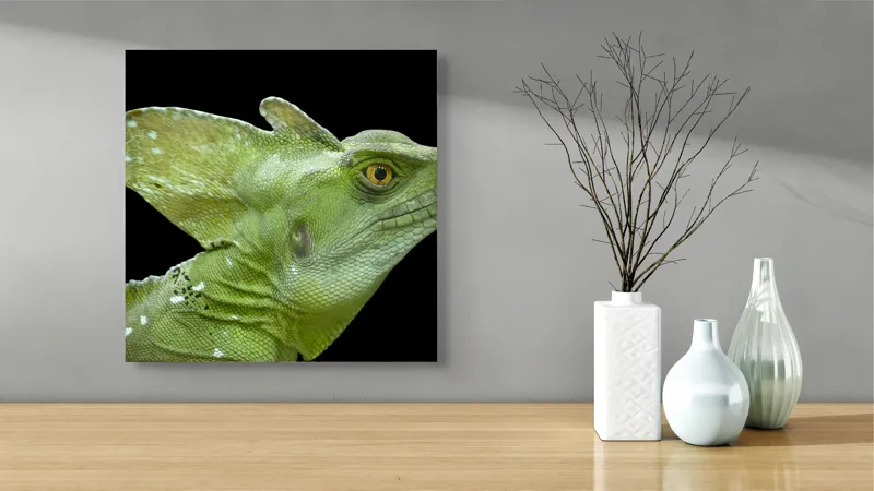 Tablou Canvas, "Portretul unui dragon verde enigmatic", Verde, Solzi, Frunză, Ochi, Textură, Contrast, Natură, Detalii, 50 x 50 cm – poza 3