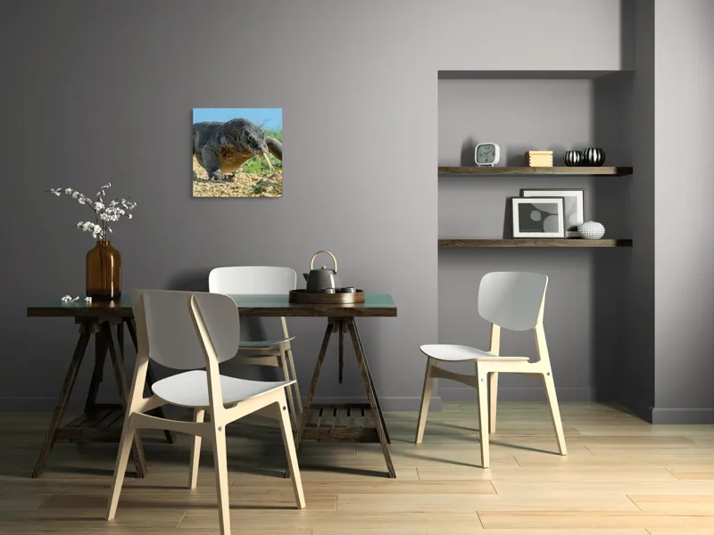 Tablou Canvas, "Dragonul Komodo în habitatul său natural", Sol, Stâncă, Reptilă, Iarbă, Cer, Limbă, Solzi, Mișcare, Natură, Explorat., 50 x 50 cm – poza 8
