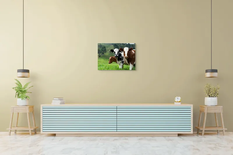 Tablou Canvas, "Vaci în peisaj de primăvară", Vaci, Pășune, Verdeață, Coline, Cer, Natură, Suavitate, Contrast, 70 x 50 cm – poza 7