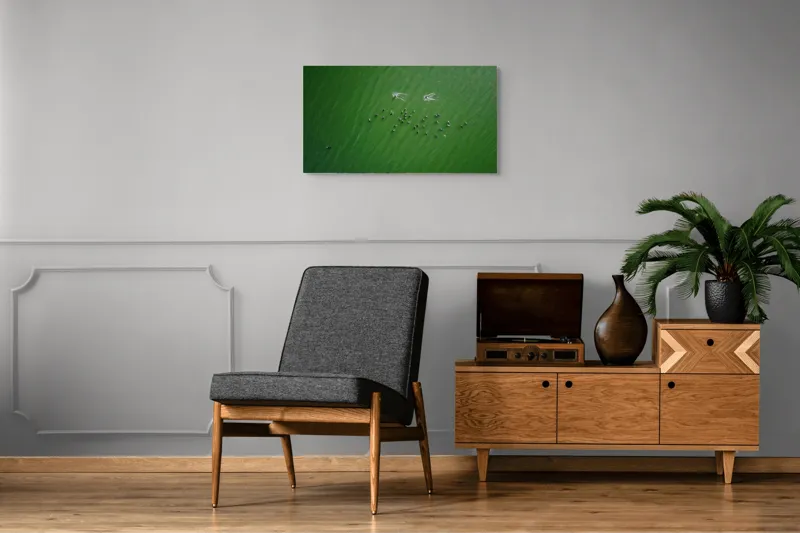 Tablou Canvas, "Dansul păsărilor pe lac verde", 90 x 50 cm – poza 6