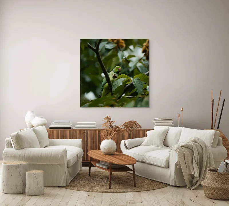 Tablou Canvas, "Papagal verde printre frunzele copacului", Verde, Frunze, Papagal, Crengi, Natură, Pene, Lumină, Copac, 100 x 100 cm – poza 3