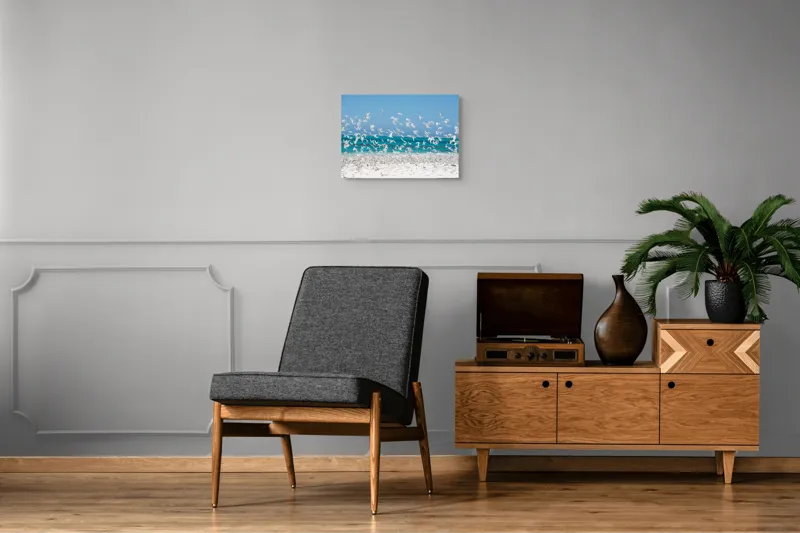 Tablou Canvas, "Dansul pescărușilor deasupra plajei însorite", Păsări, Cer, Plajă, Valuri, Nisip, Ocean, Zbor, Aripi, Libertate, Natură, 54 x 39 cm – poza 7