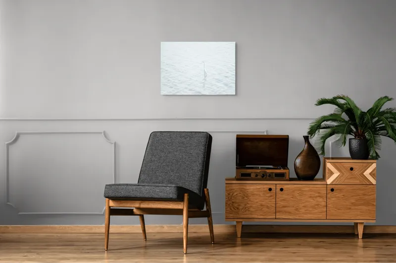 Tablou Canvas, "Egreta singuratică pe ape liniștite", Pasăre, Baltă, Liniște, Simplitate, Solitudine, Reflecție, Natură, 70 x 50 cm – poza 4