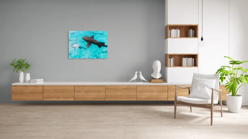 Tablou Canvas, "Rechini înotând în oceanul albastru", Rechini, Pești, Apă, Lumină, Azur, Reflexii, Mișcare, Ocean., 100 x 70 cm – poza 6