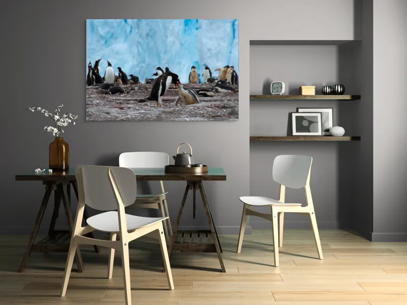 Tablou Canvas, "Pinguinii și îmbrățișările ghetarilor antarctici", Pinguini, Gheață, Comunitate, Pui, Natură, Peisaj, Antarctica, Interacțiune, Familie, Aripioare, Stânci, Creștere, 150 x 100 cm – poza 5
