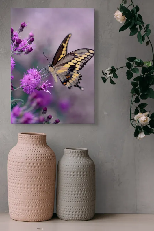 Tablou Canvas, "Fluture grațios pe flori mov", Fluture, Flori, Mov, Delicatețe, Natură, Fragilitate, Culoare, Aripi, Seninătate, Contrast, 39 x 54 cm – poza 6