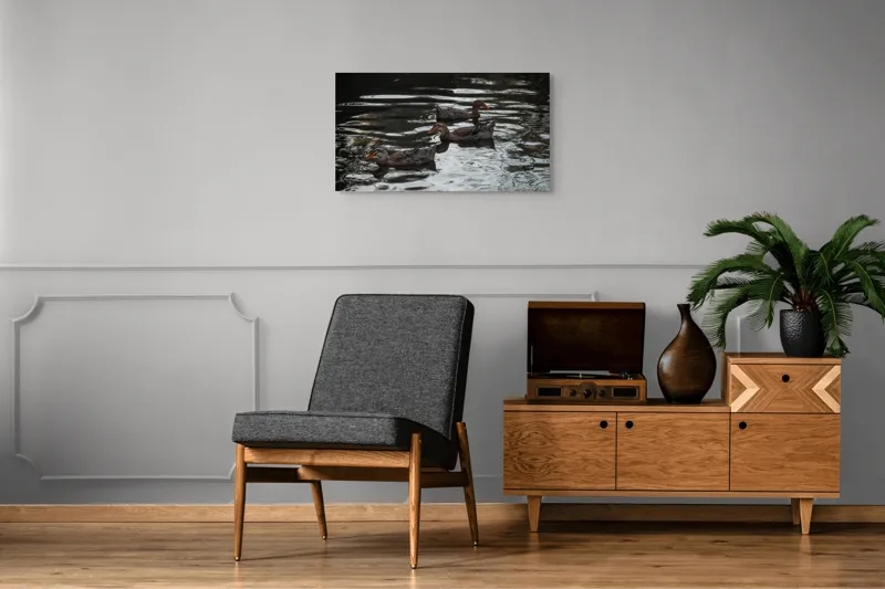 Tablou Canvas, "Rațe plutind pe lac în amurg", Rațe, Apă, Reflecții, Înot, Natură, Armonie, Liniște, 90 x 50 cm – poza 6