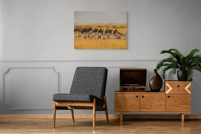 Tablou Canvas, "Migrația turmelor prin savană africană", Zebre, Gnu, Savana, Iarbă, Cer, Migrație, Turmă, Peisaj, Natură, Sălbatic., 100 x 70 cm – poza 8