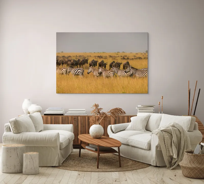 Tablou Canvas, "Migrația turmelor prin savană africană", Zebre, Gnu, Savana, Iarbă, Cer, Migrație, Turmă, Peisaj, Natură, Sălbatic., 150 x 100 cm – poza 3