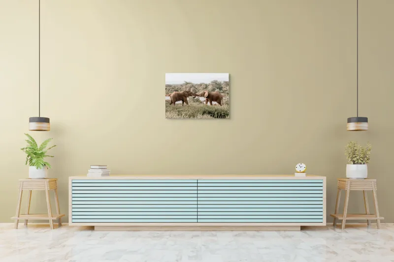 Tablou Canvas, "Elefanți în dansul naturii sălbatice", Elefanți, Râu, Arbori, Iarbă, Cer, Interacțiune, Natură, Savana, 70 x 50 cm – poza 7