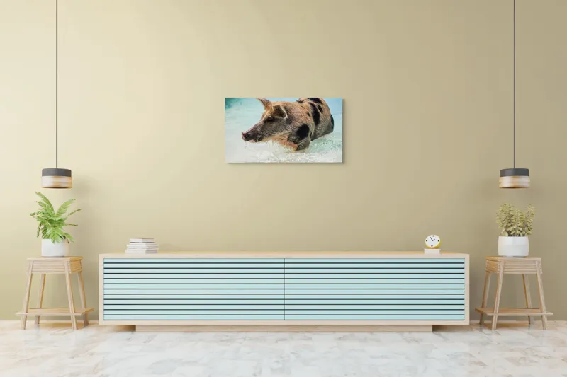 Tablou Canvas, "Porcul aventuros în mare albastră", Porc, Apă, Înot, Pete, Frumusețe, Natură, Joacă, Relaxare, 90 x 50 cm – poza 5