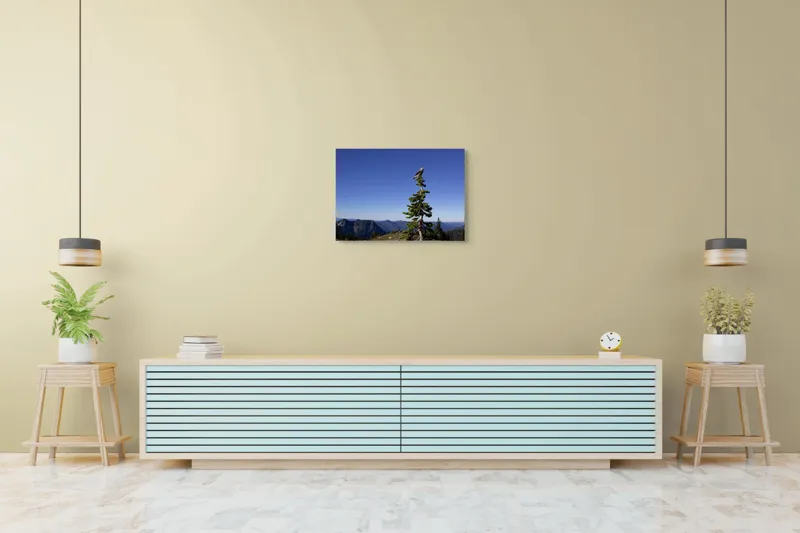 Tablou Canvas, "Pasărea singuratică pe vârful muntelui", Pasăre, Vârf, Copac, Albastru, Cer, Munți, Natură, Peisaj, Singurătate, Liniște, 70 x 50 cm – poza 7