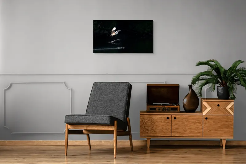 Tablou Canvas, "Zborul pelicanului în amurg liniștit", Pasăre, Zbor, Noapte, Apă, Solitudine, Mister., 90 x 50 cm – poza 6