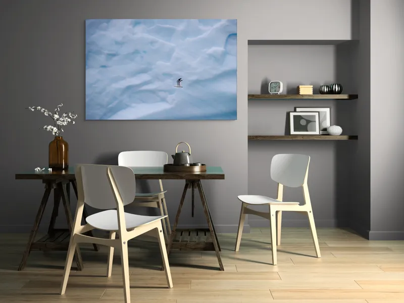 Tablou Canvas, "Zbor lin printre ghețurile albastre", Pasăre, Gheață, Albastru, Zbor, Frig, Cer, Arctic, Singurătate, Natură, Frumusețe, 150 x 100 cm – poza 5