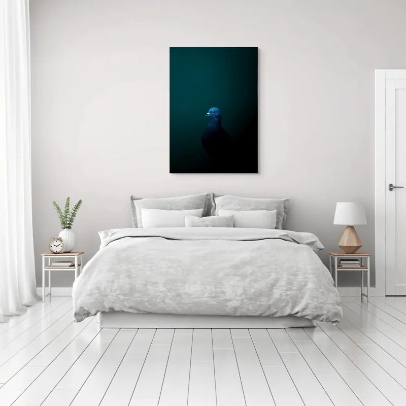 Tablou Canvas, "Porumbel în întunericul misterios al nopții", Porumbel, Mister, Eleganță, Umbră, Contrast, Noapte, Izolare, Calm, Albastru, Obscuritate, 70 x 100 cm – poza 3