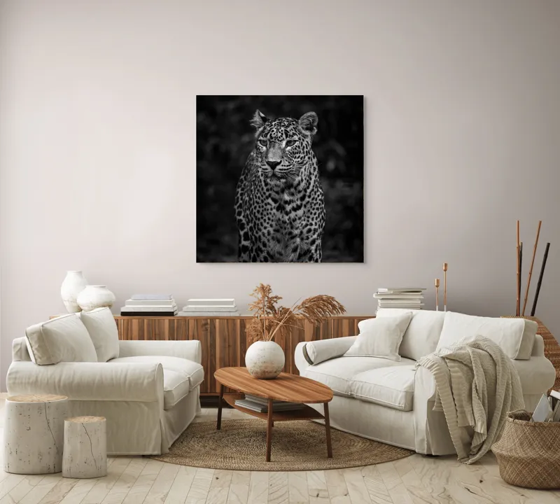 Tablou Canvas, "Leopardul din umbra tainica", Leopard, Grație, Forță, Eleganță, Mister, Pădure, Noapte, Prădător, Tăcere, Feline, 100 x 100 cm – poza 3
