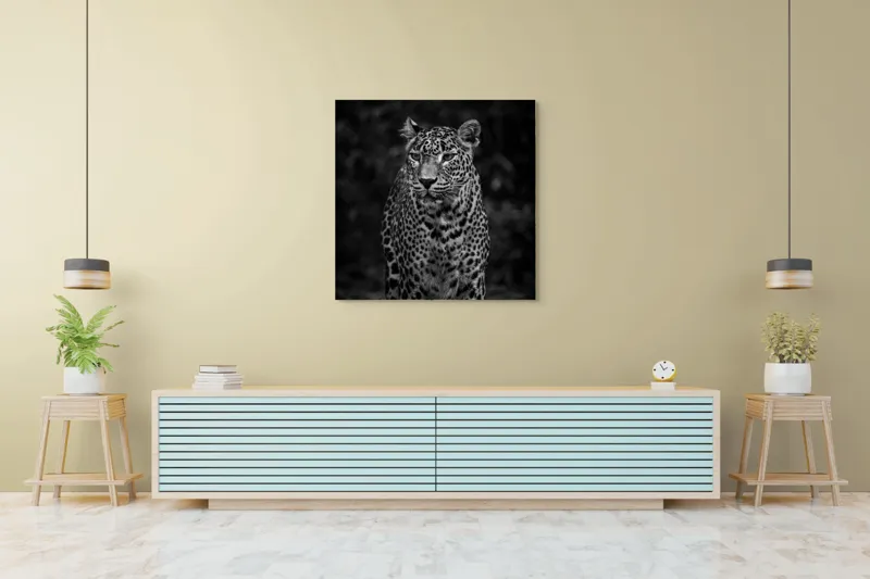 Tablou Canvas, "Leopardul din umbra tainica", Leopard, Grație, Forță, Eleganță, Mister, Pădure, Noapte, Prădător, Tăcere, Feline, 100 x 100 cm – poza 5