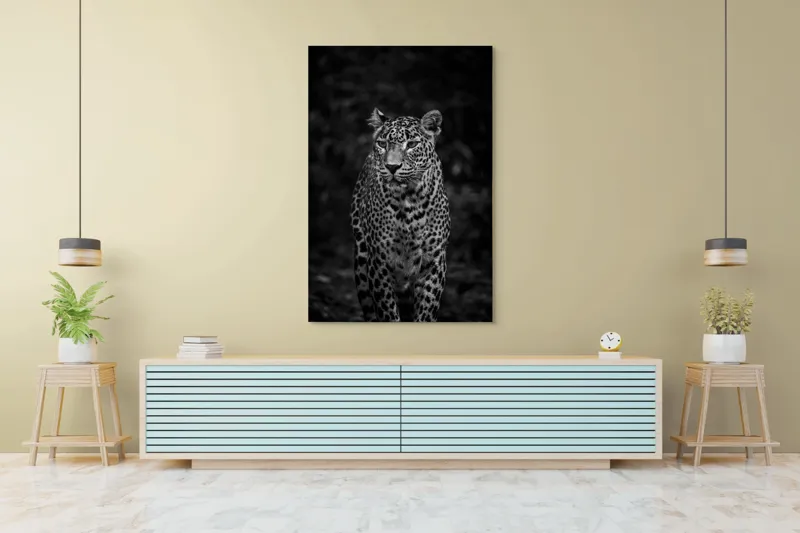 Tablou Canvas, "Leopardul din umbra tainica", Leopard, Grație, Forță, Eleganță, Mister, Pădure, Noapte, Prădător, Tăcere, Feline, 100 x 150 cm – poza 4