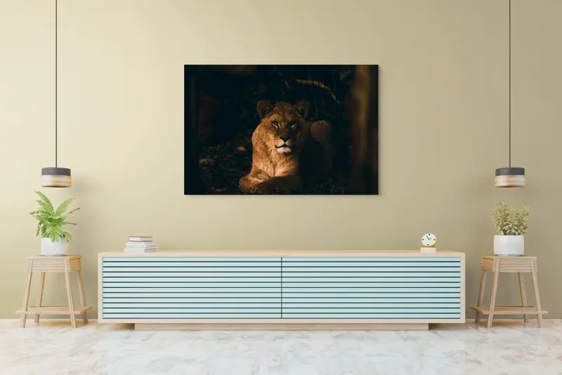 Tablou Canvas, "Regina în liniștea nopții africane", Puternic, Regal, Majestic, Vultur, Noapte, Reflexie, Serenitate, Forta, 150 x 100 cm – poza 6
