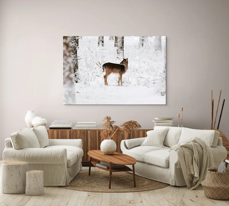 Tablou Canvas, "Căprioară singuratică în pădurea înzăpezită", Plante, Zăpadă, Copac, Cerb, Frig, Natural, Iarnă, Peisaj, 150 x 100 cm – poza 3