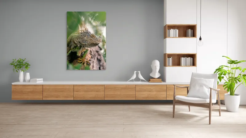 Tablou Canvas, "Iguana printre frunze și crengi", Verde, Reptilă, Trunchi, Textură, Frunziș, Detalii, Natură, Primate, Culoare, Explorare, 100 x 150 cm – poza 8