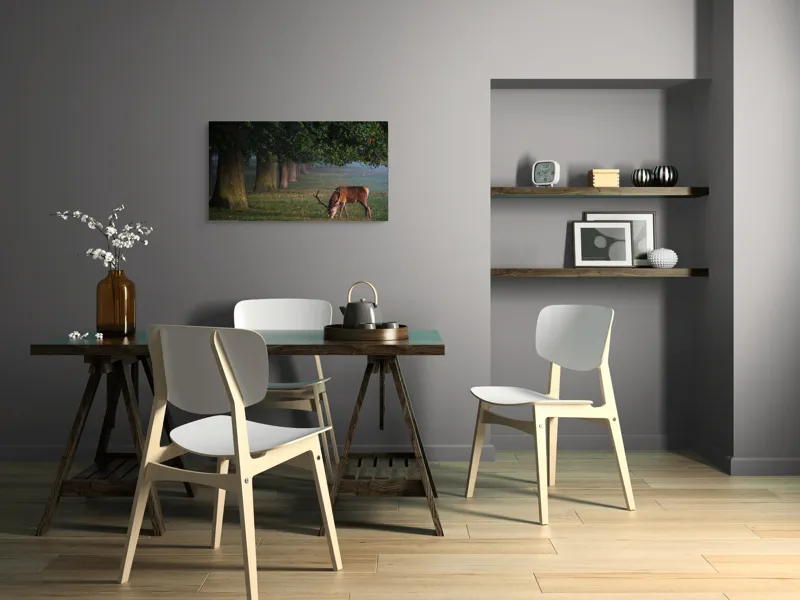 Tablou Canvas, "Cerbul pășind în lumina dimineții", Cerb, Pădure, Verdeață, Lumină, Serenitate, Natură, Pace, Copaci, Iarbă, Tranquilitate, 90 x 50 cm – poza 3