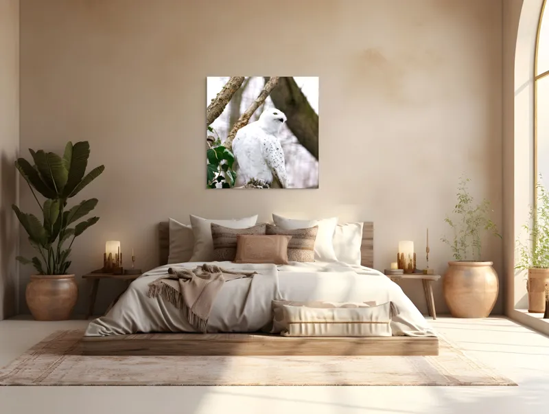 Tablou Canvas, "Bufnița polară pe o ramură uscată", Bufniță, Albă, Majestică, Ramură, Frunze, Ochi, Pană, Natural, Pădure, Observație, 100 x 100 cm – poza 4