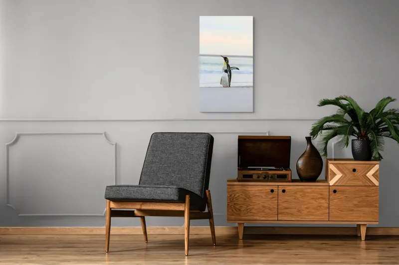 Tablou Canvas, "Regii gheții pe plajă
", Pinguini, Plajă, Ocean, Aurore, Cer, Aripi, Nisip, Apă, 50 x 90 cm – poza 8