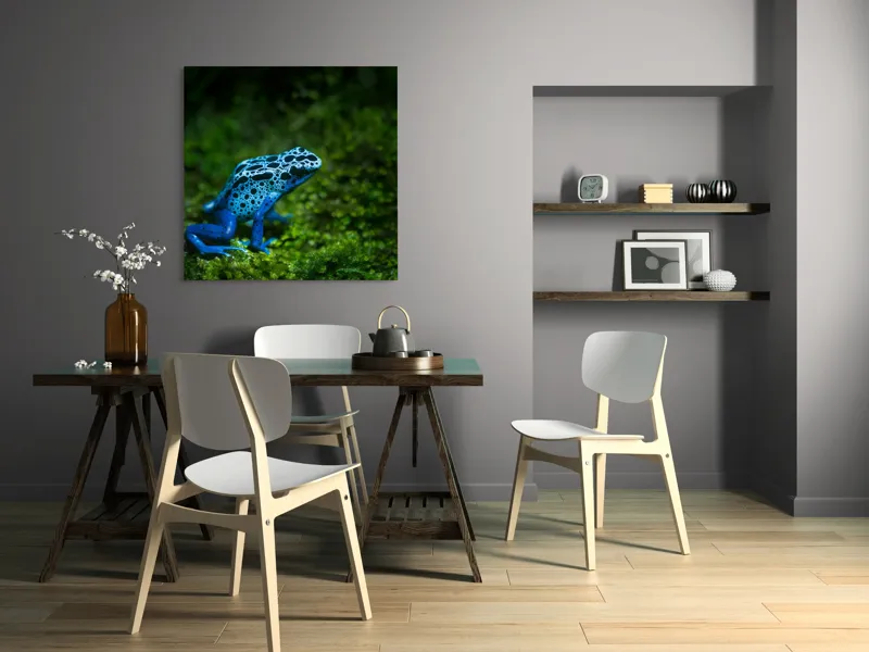 Tablou Canvas, "Broasca albastră în pădurea tropicală", Broască, Albastră, Textură, Pădure, Verde, Vibrantă, Natură, 100 x 100 cm – poza 6