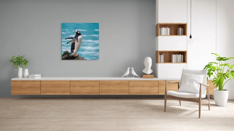 Tablou Canvas, "Pinguinul pe stâncă lângă apă", Pinguin, Ocean, Valuri, Piatra, Nature, Libertate, Frumusețe, Apă, Serenitate, Eleganță, 100 x 100 cm – poza 8
