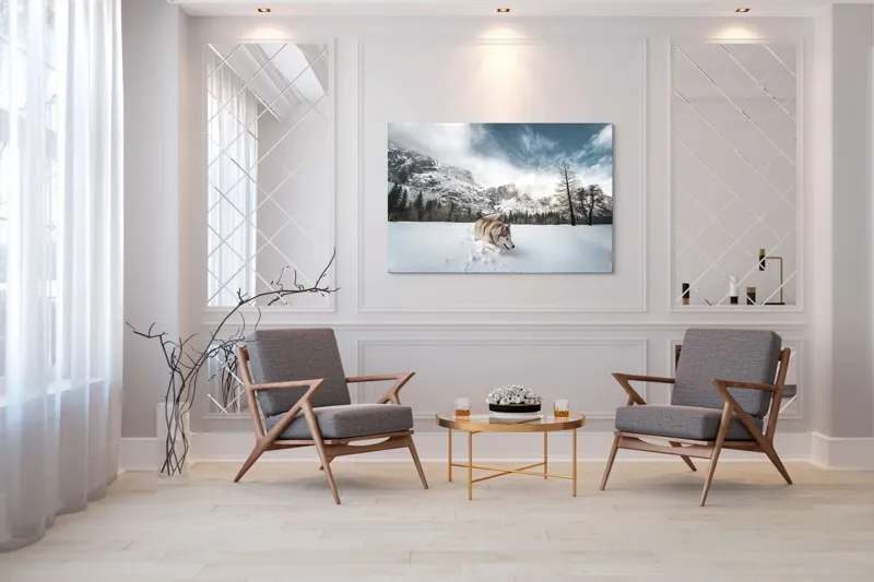 Tablou Canvas, "Husky explorând peisajul montan de iarnă", Munți, Zăpadă, Husky, Norii, Iarnă, Peisaj, Arbori, Cer, Aventură, Frig., 150 x 100 cm – poza 7