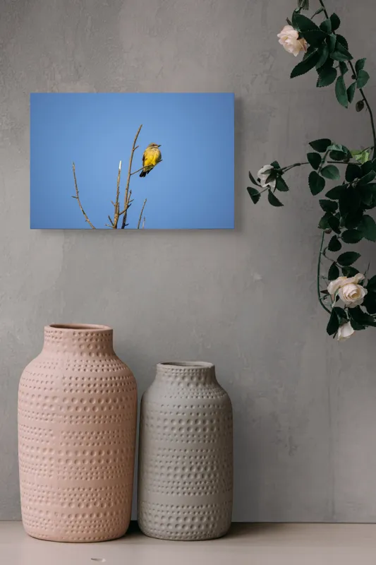 Tablou Canvas, "Pasărea solitară pe cerul senin", Pasăre, Ramură, Cer, Albastru, Zbor, Natură, Liniște, Frumusețe., 39 x 26 cm – poza 4