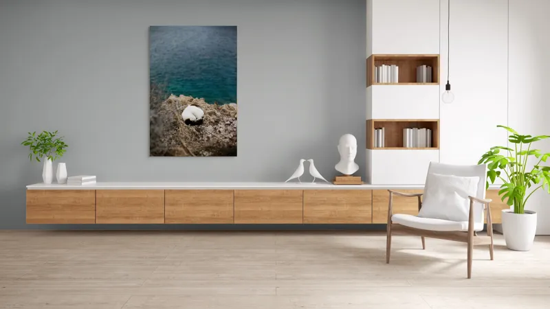 Tablou Canvas, "Pisică dormind pe stâncile mării.", Pisică, Stâncă, Mare, Albastru, Odihnă, Natură, Tranquilitate, 100 x 150 cm – poza 8