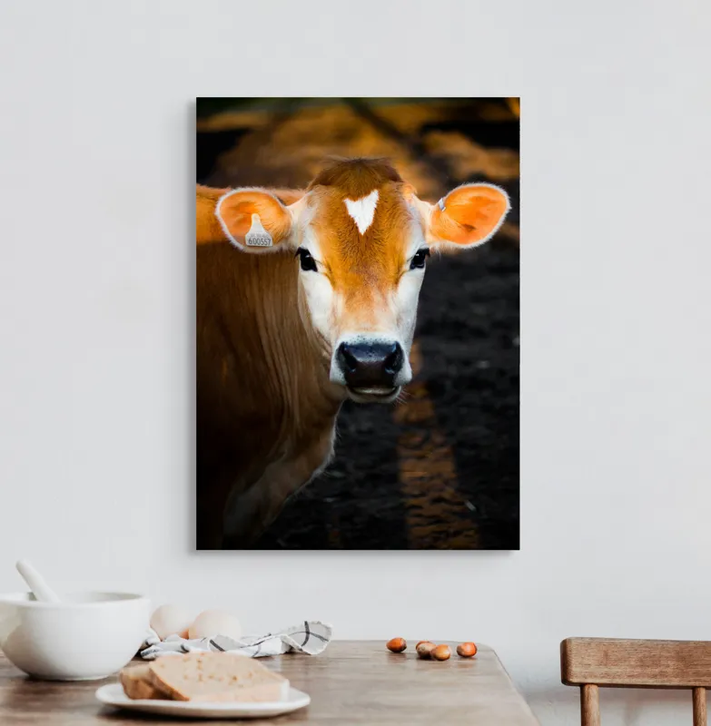Tablou Canvas, "Vaca sub cerul dimineții aurii", 50 x 70 cm – poza 3
