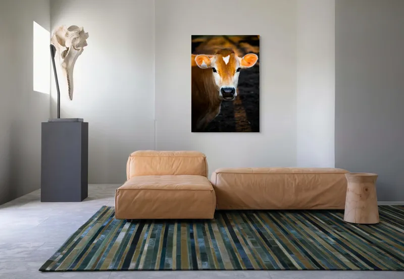 Tablou Canvas, "Vaca sub cerul dimineții aurii", 70 x 100 cm – poza 7