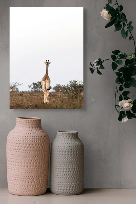 Tablou Canvas, "Girafa singuratică pe savana africană", Giraffe, Solitude, Savannah, Horizon, Serenity, Nature, 39 x 54 cm – poza 6
