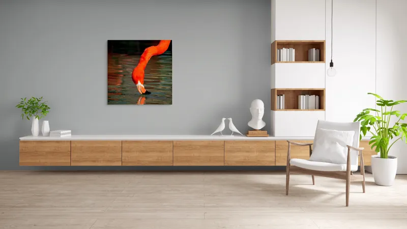 Tablou Canvas, "Flamingo roșu bând apă liliachie", Flamingo, Apă, Reflecție, Gât, Portocaliu, Pene, Beak, Contrast, Natură, Elegant, 100 x 100 cm – poza 8